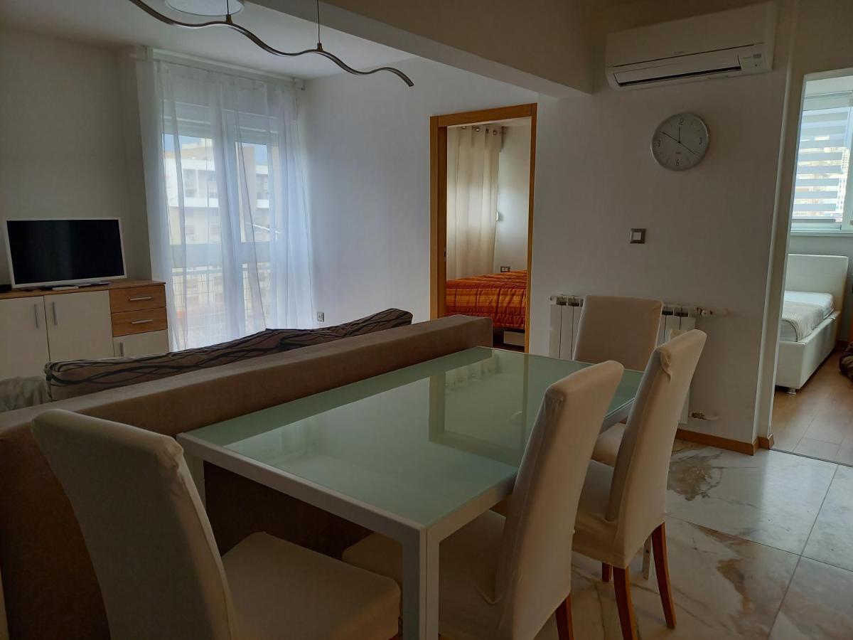 Apartment City View สปลิท ภายนอก รูปภาพ